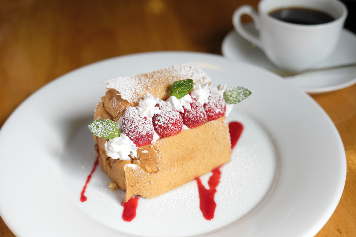 「お米のシフォンサンド（ベリー）」とオリジナルブレンド440円