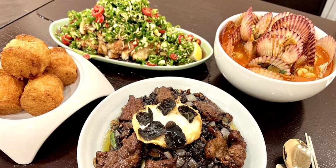 映画パラサイトに登場したジャージャー麺が食べられるフュージョン中華料理