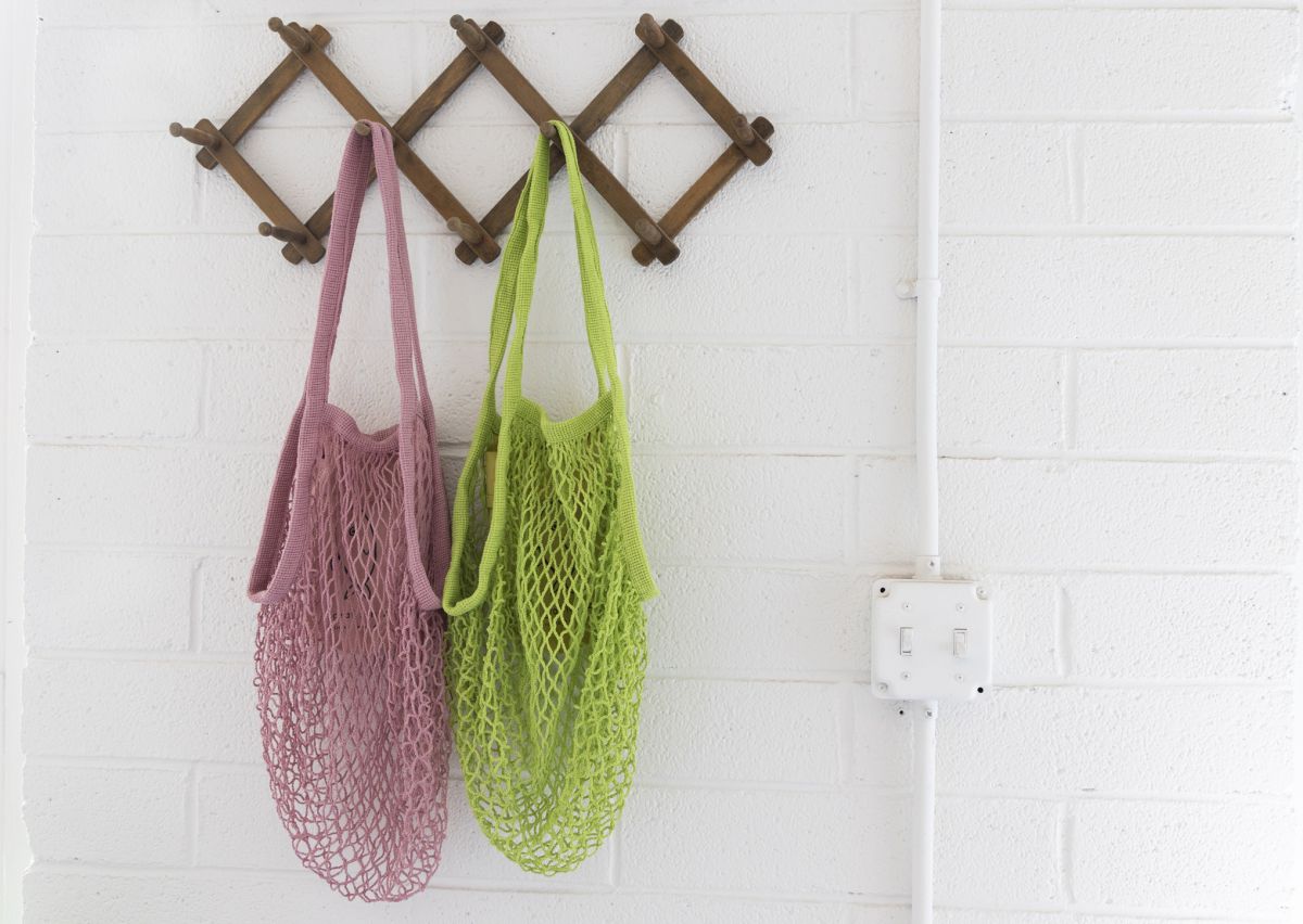 「アミネットマーケットトート」各$22