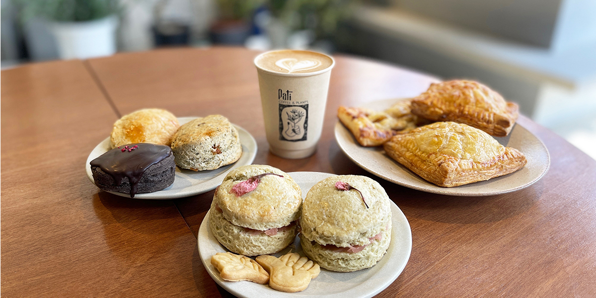 井の頭線沿線のカフェ｜植物に囲まれた「Pati coffee&plants」で熱々のパイやスコーンを