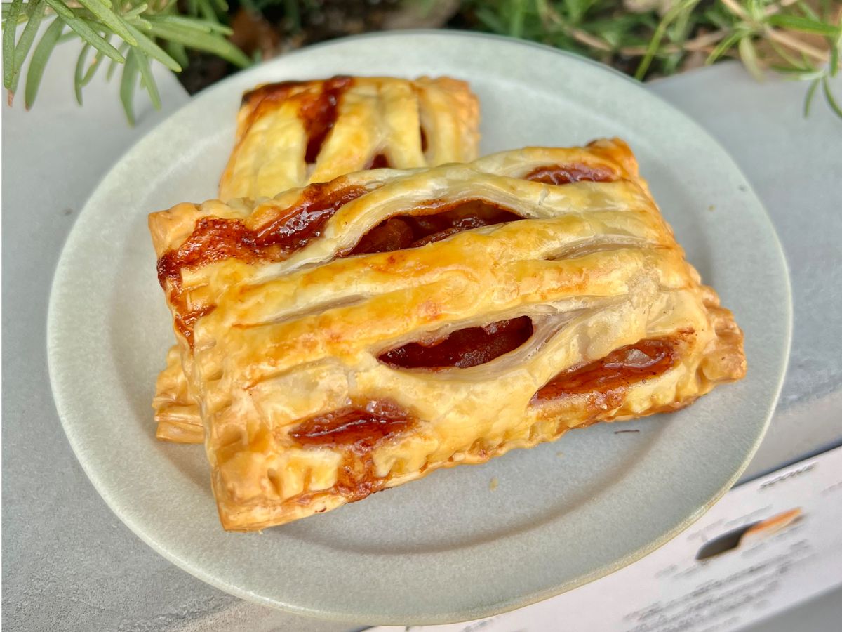 「アップルパイ」1個 480円