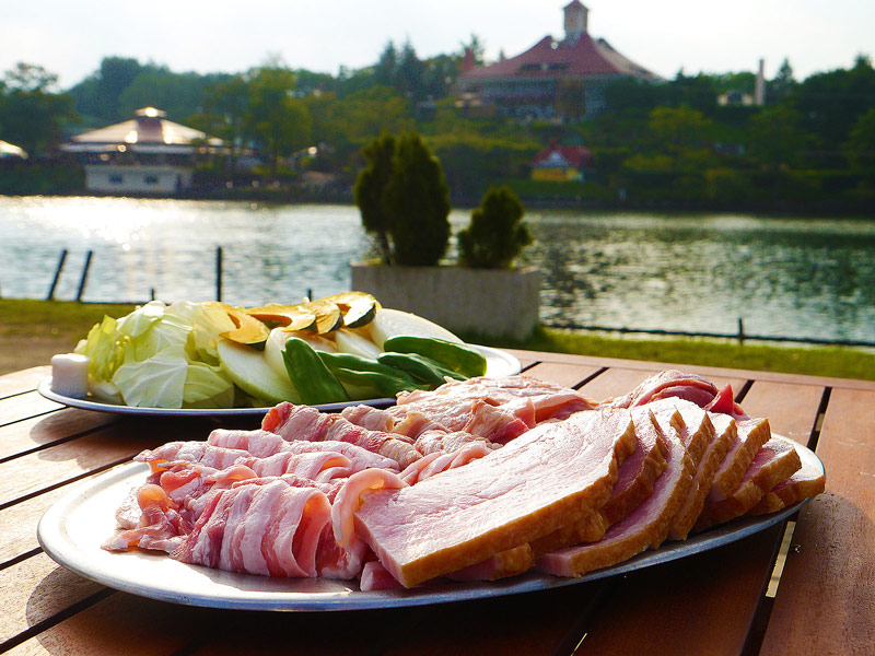 景色と料理を同時に堪能！