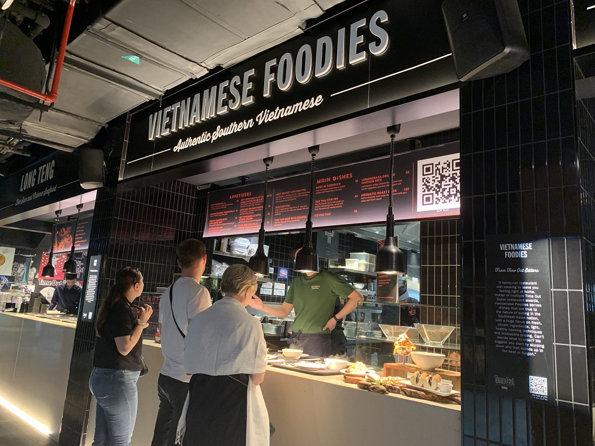 最新のフードコートではスマホとカード必須（写真はタイムアウト・マーケット）