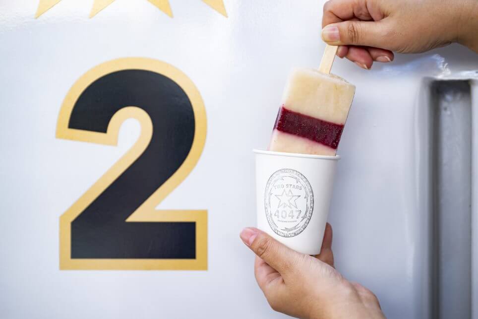 アイスソルベ 「TRAIN」1本500円。撮影時のフレーバーは紅紫芋＆ミルク（写真）