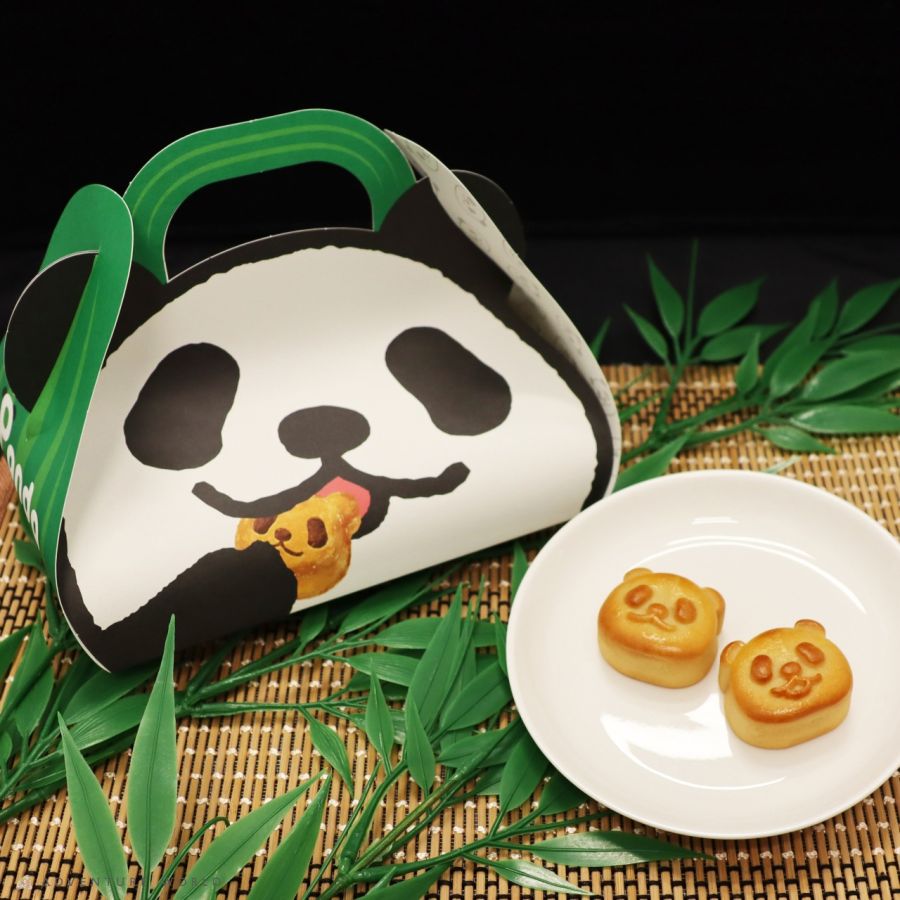 「パンダ月餅」6個入り1300円