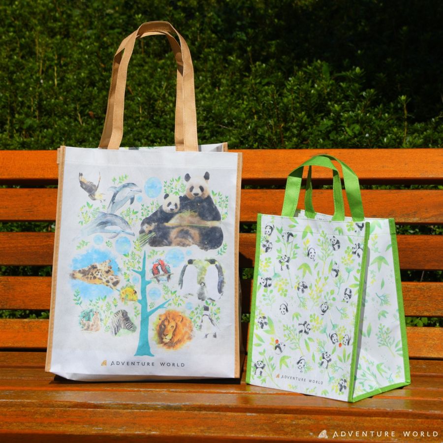 「サスティナブルバッグ」Lサイズ 500円、Sサイズ400円