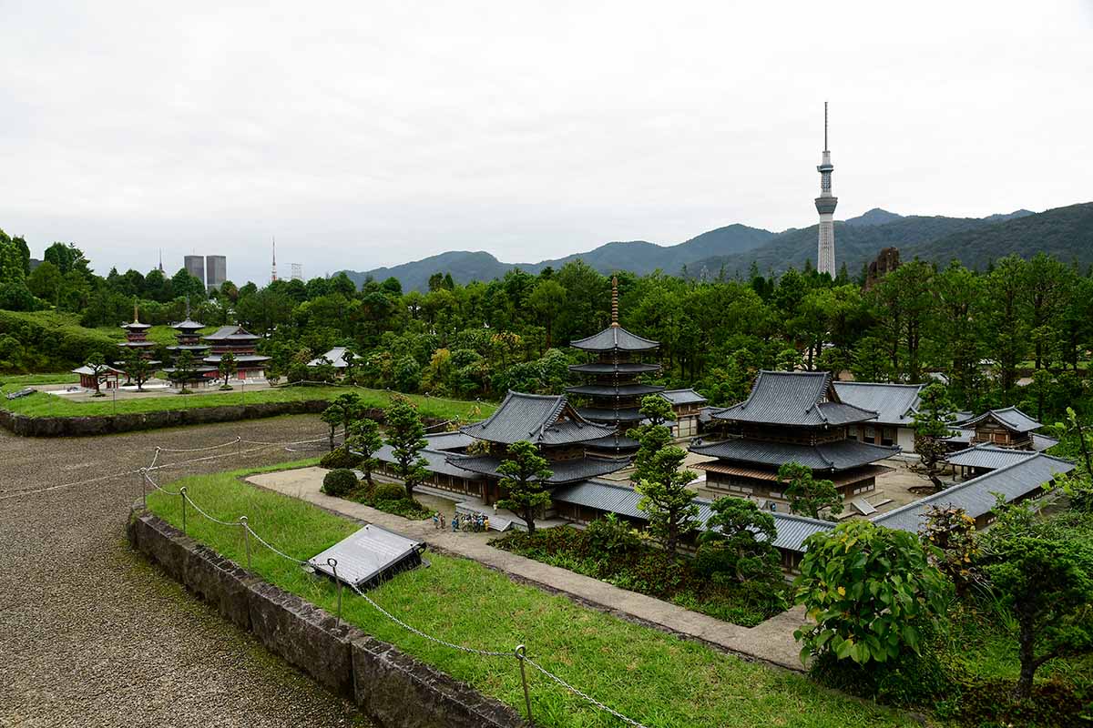 「東武ワールドスクウェア」の法隆寺（日本ゾーン）