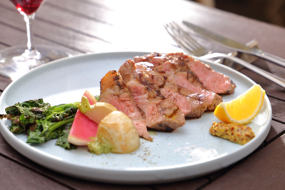 「糸島豚肩ロースのグリル」 1500円