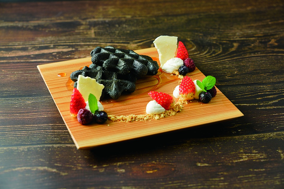 MOKU glass gallery cafe