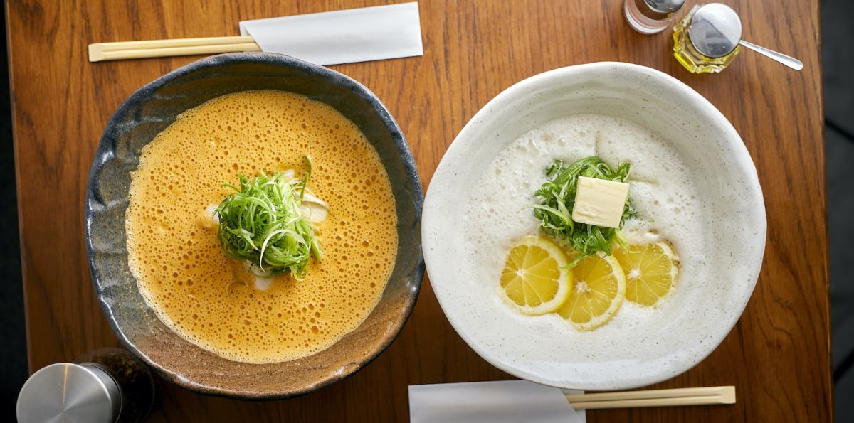 【京都】白と赤のふわふわ泡に包まれた無化調ラーメンを実食！