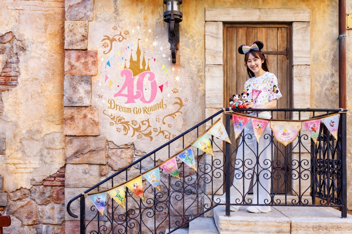 TDSメディテレーニアンハーバーのパペリーノ通りの壁面