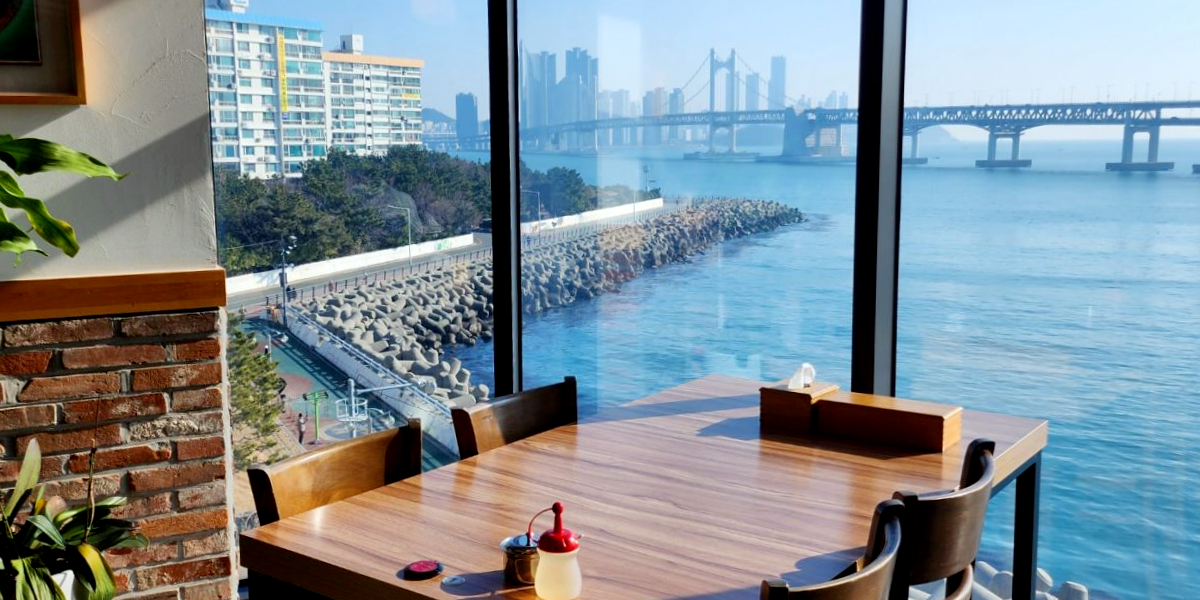 、「ヘウンデキワチッテグタン」の、景色がいい南川店