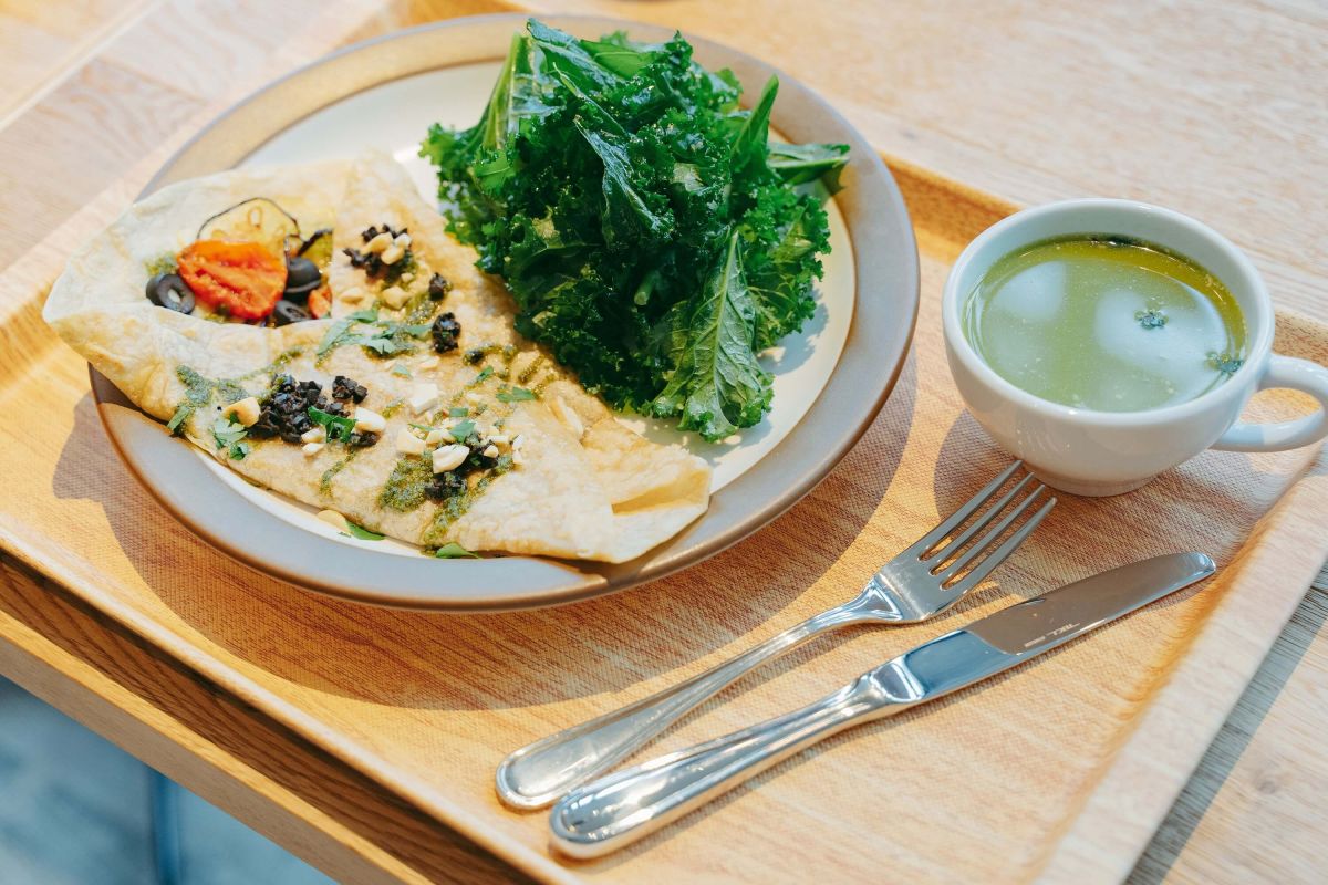 「玄米ガレット トマト＆オリーブ」1500円