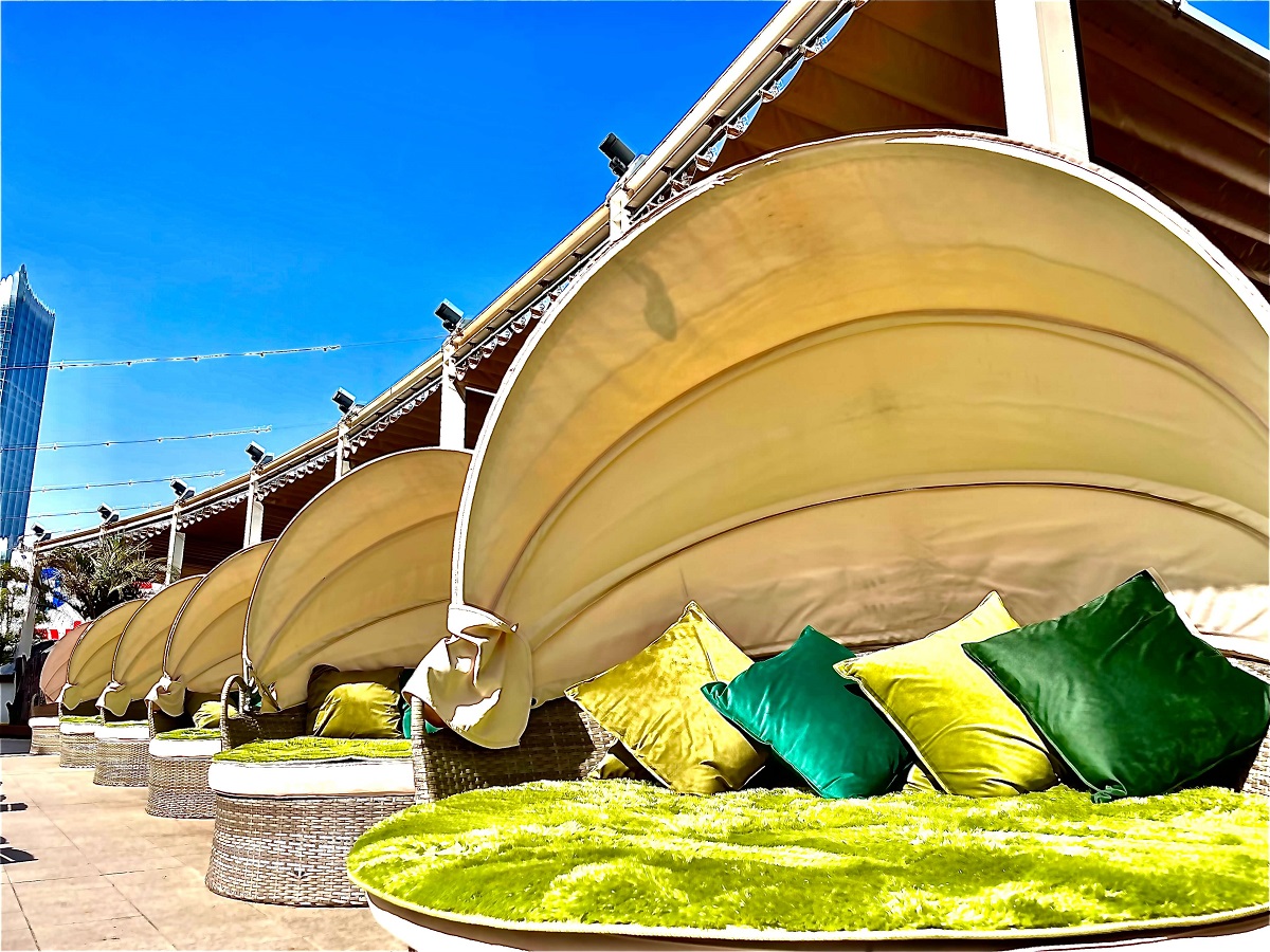 プライベートソファ ：6200円(税込)/1人