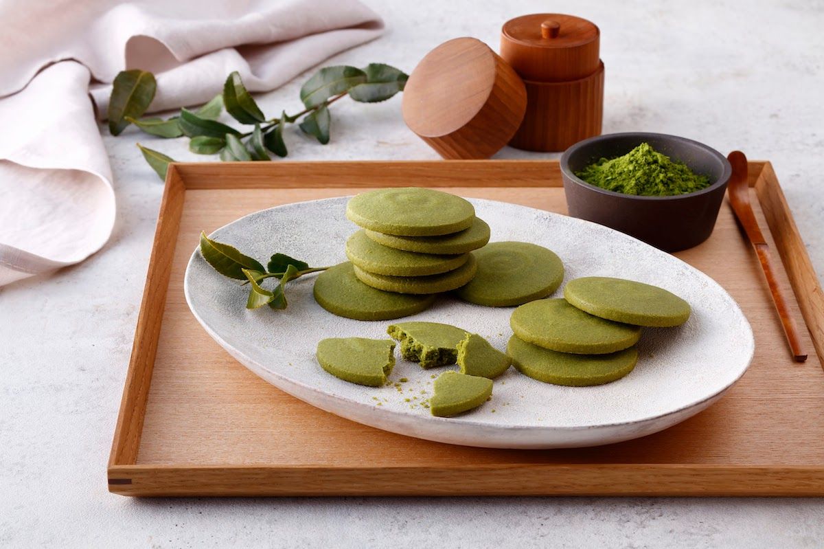 「御用邸抹茶チーズクッキー」2枚入り300円、8枚入り1200円