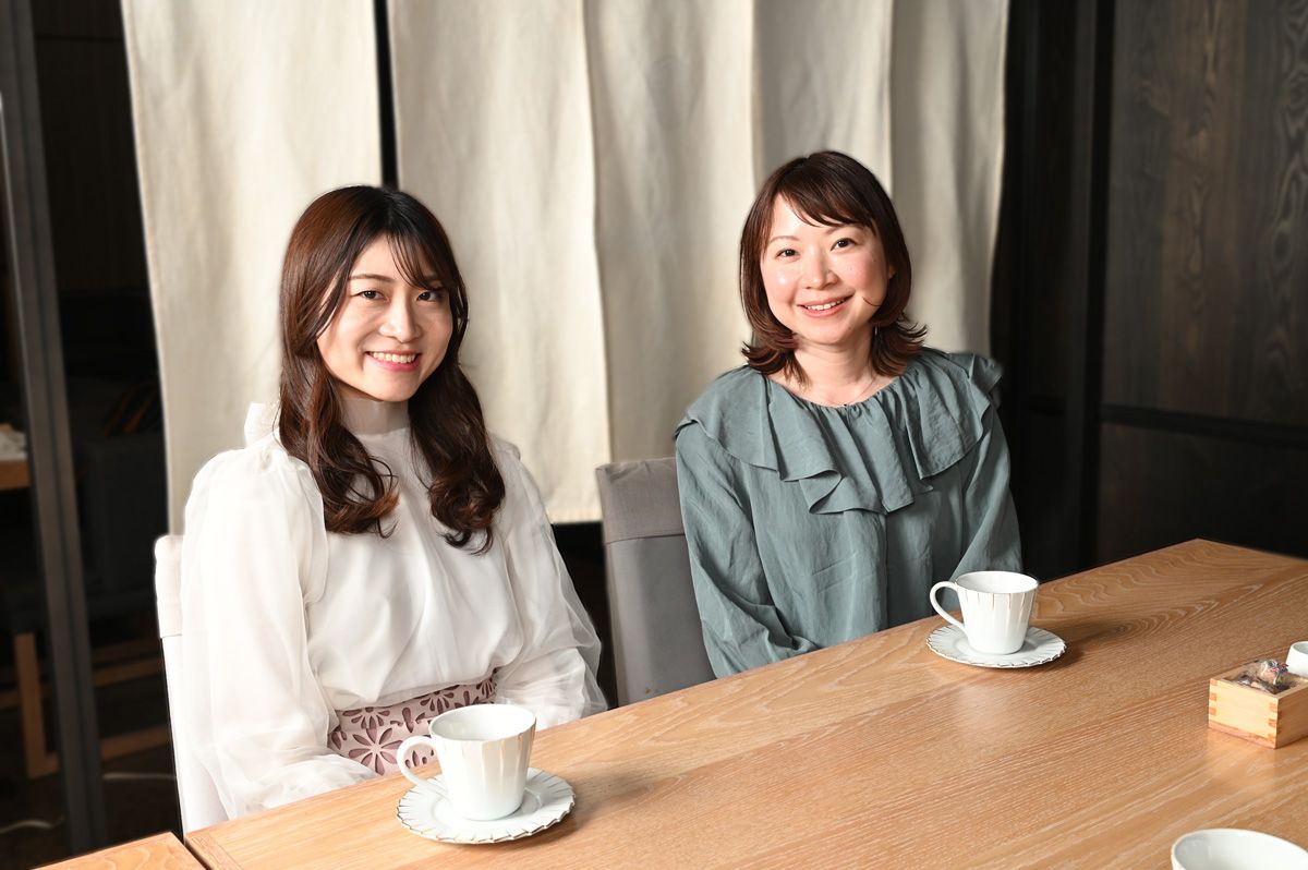 写真右からJTBパブリッシングの川野、小野