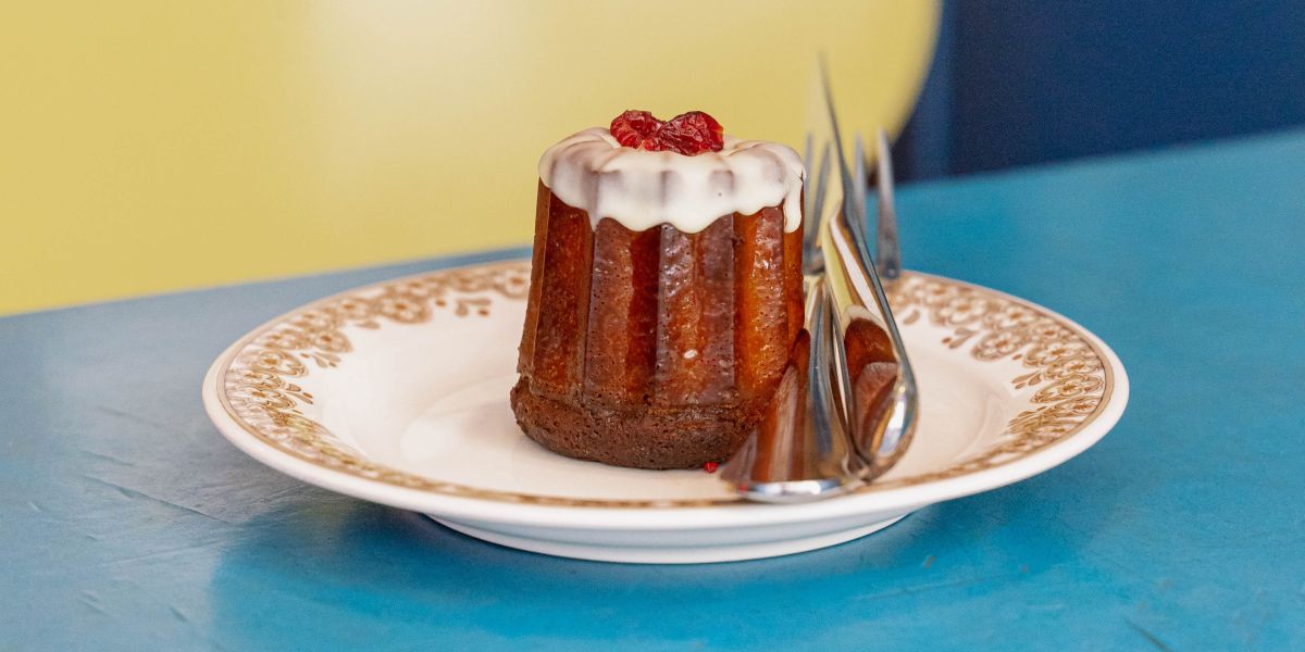 【大阪カフェ】「パーラー中崎」のナチュラルワインとカヌレで有意義な休日のひと時を！