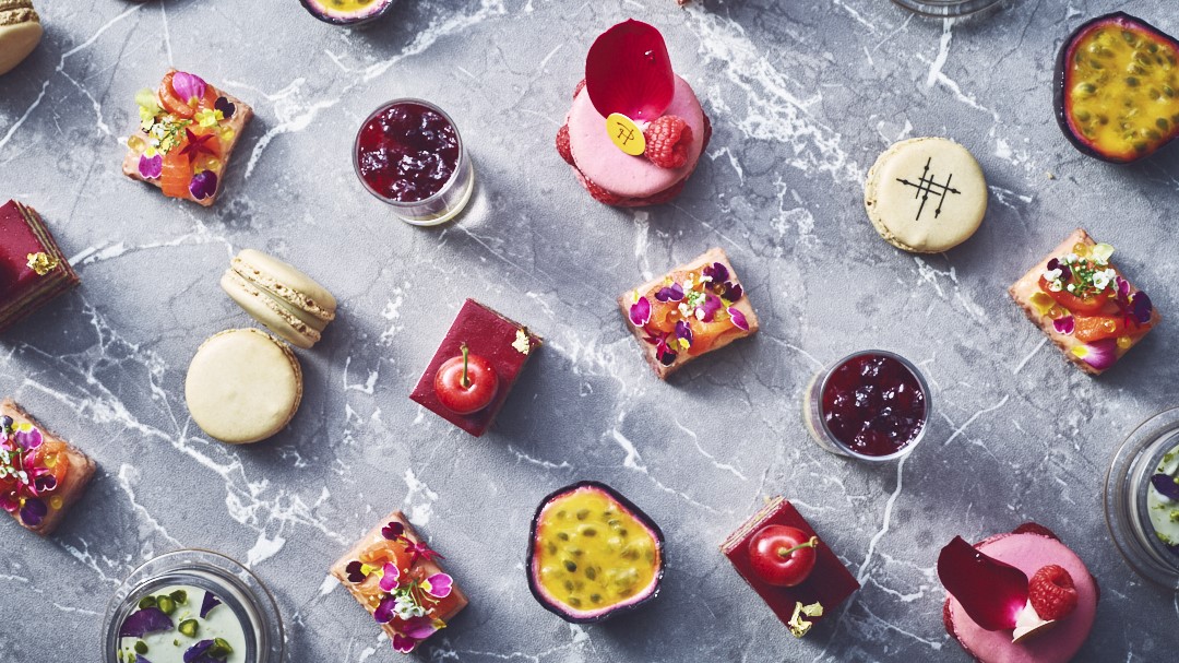 【ストリングスホテル東京インターコンチネンタル】「ピエール・エルメ・パリ」と20周年をお祝い！「Love & Celebration ブーケ・アフタヌーンティー」