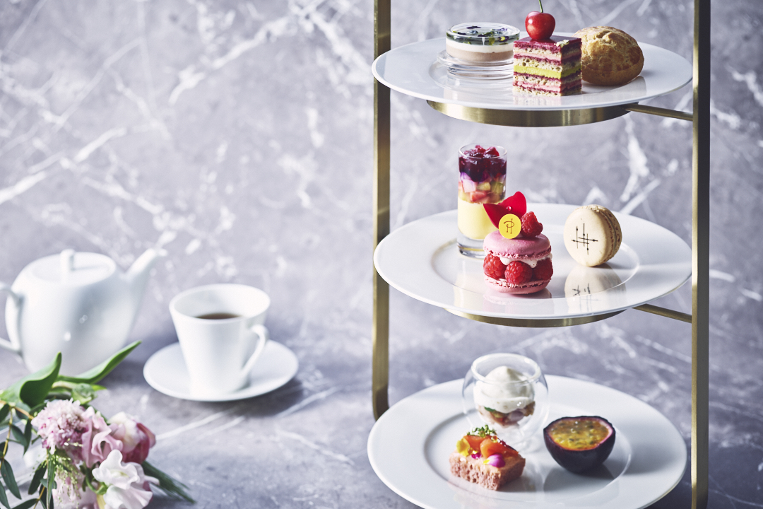 「Love & Celebration ブーケ・アフタヌーンティー × ピエール・エルメ・パリ」