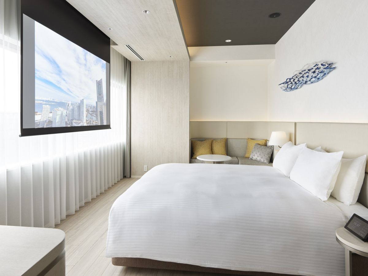 デラックスクイーン（プロジェクター付)