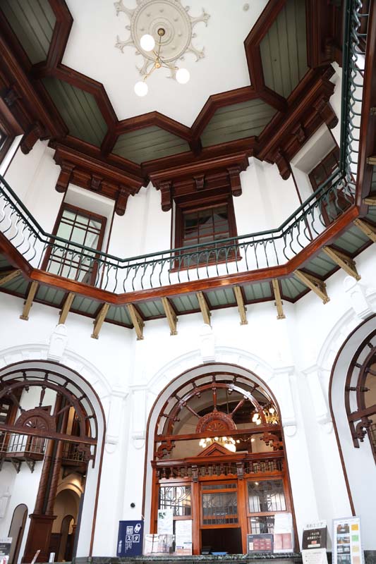 創建当初から変わらずお客様を迎え入れてきたメインエントランス