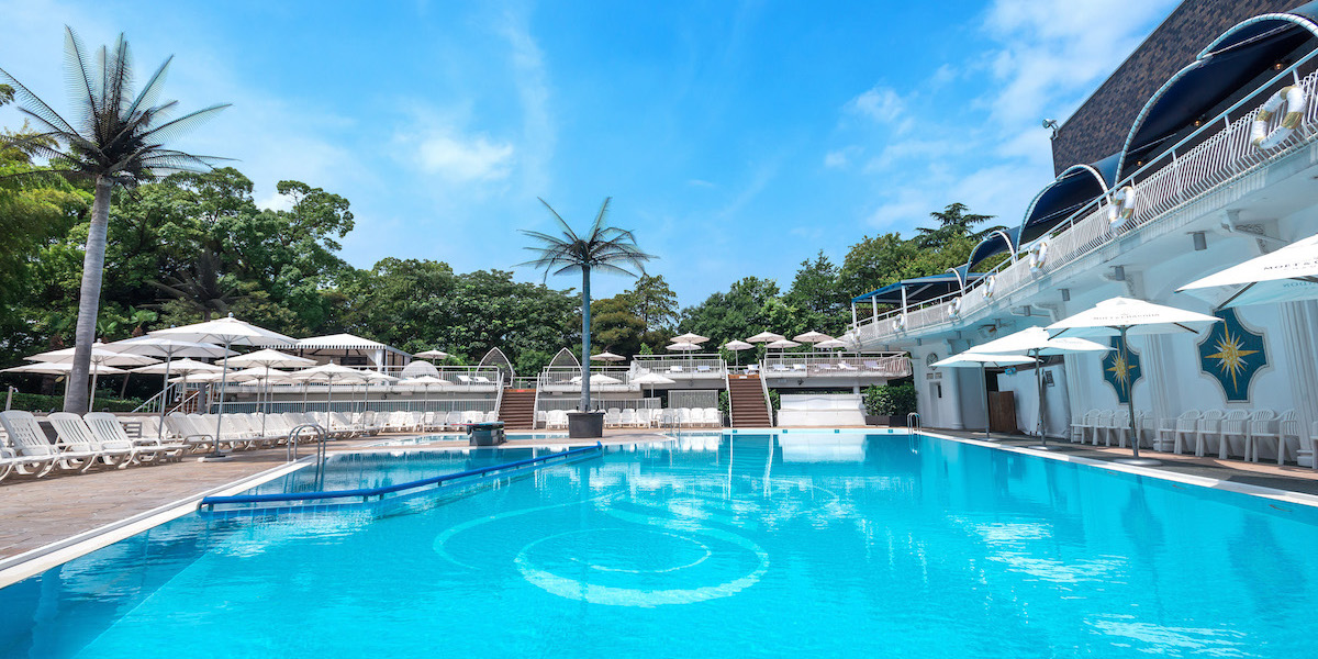 【2023】東京・千葉・大阪のホテルニューオータニでラグジュアリーな完全予約制プール／ナイトプールを大満喫！