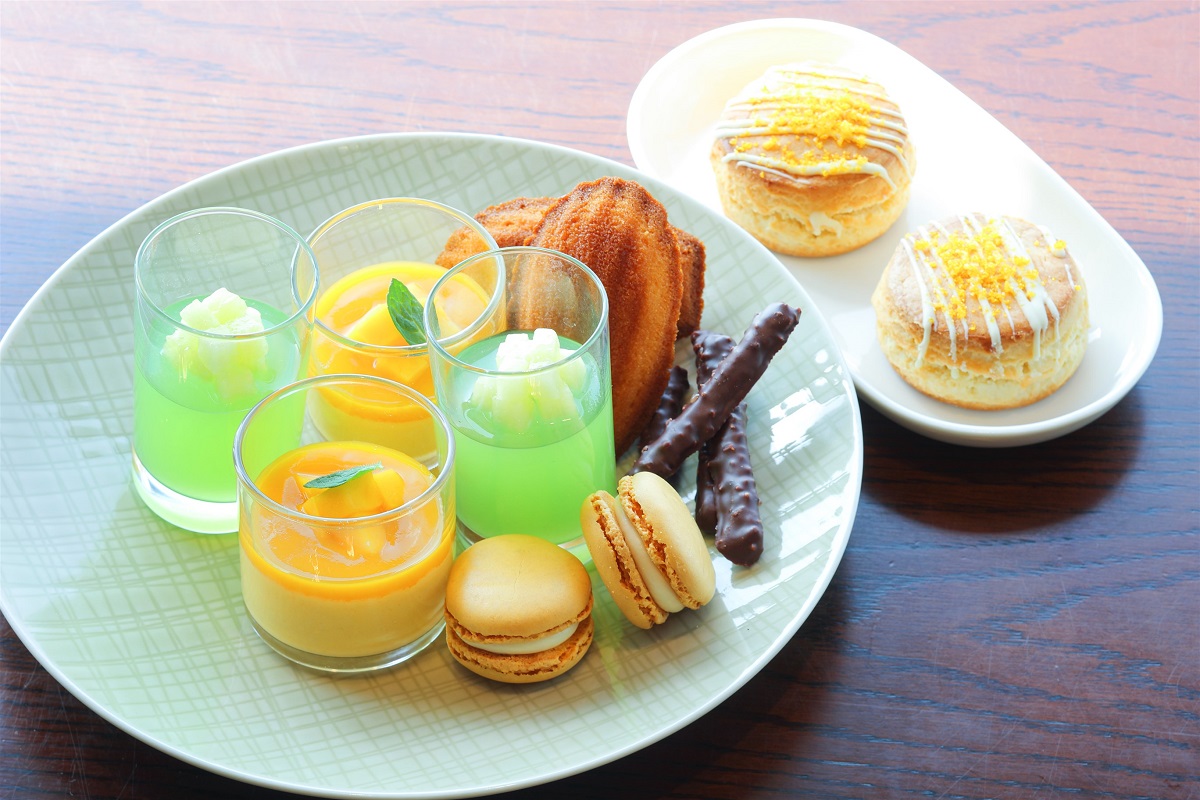 「新・アフタヌーンティーセット～Premier～」上段