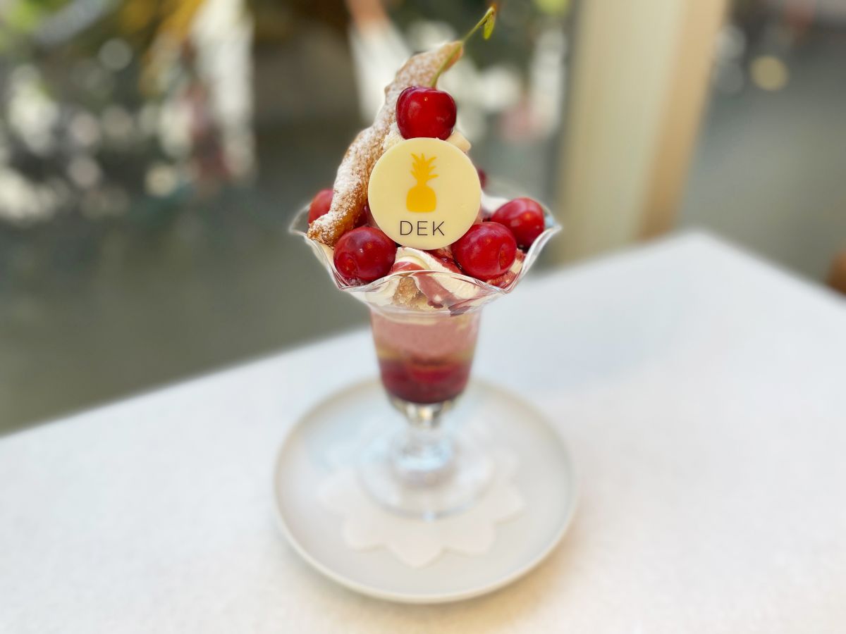 「さくらんぼ「佐藤錦」のパフェ」2300円