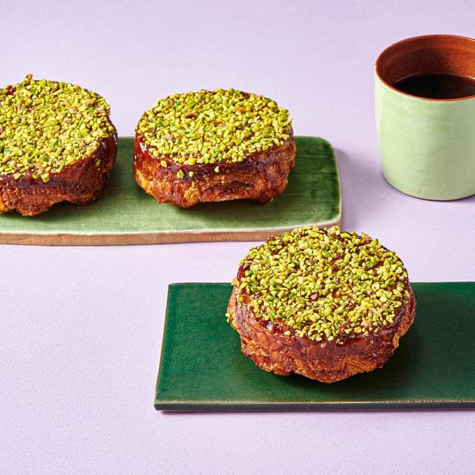 「クイニー アマン ピスタチオ」 584円(1個) ※各日40点限定