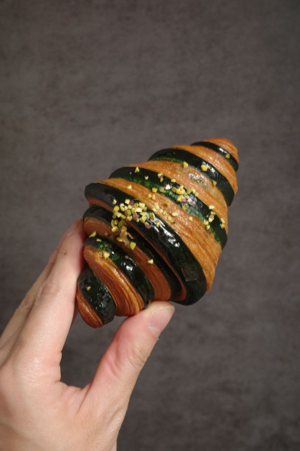 「ピスタチオクロワッサン」380円