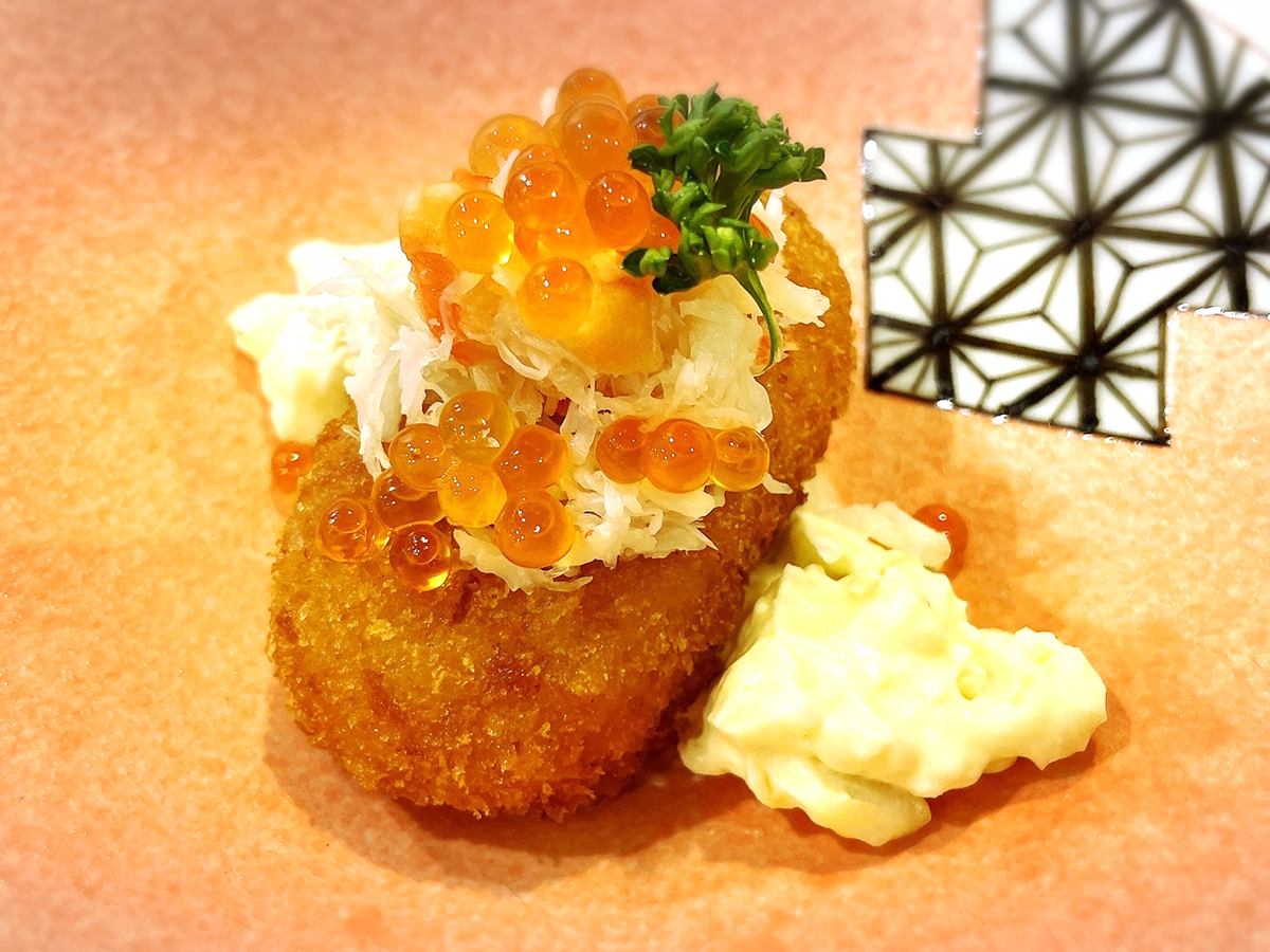 「蟹クリームコロッケ」※単品の場合は680円