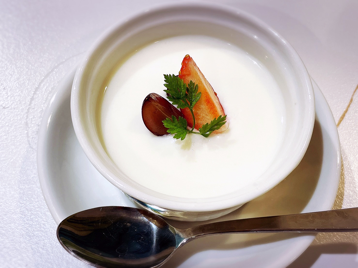 「自家製杏仁豆腐」※単品の場合は480円