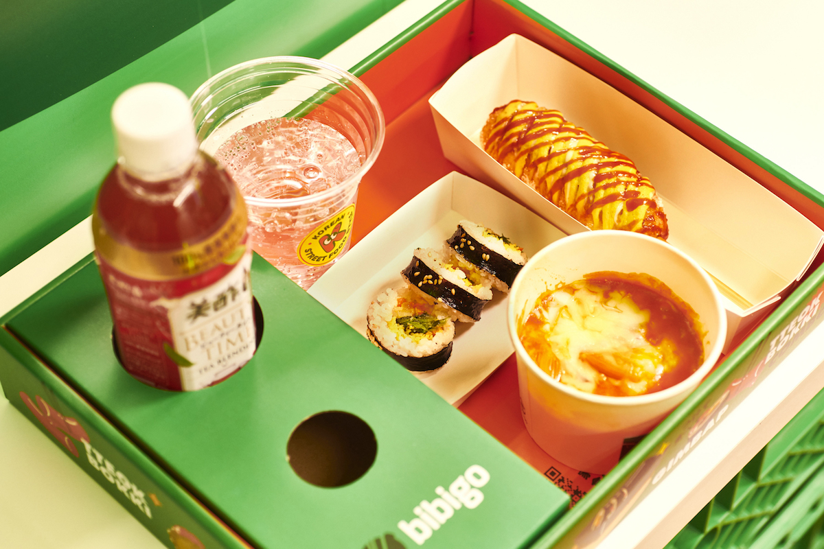 bibigo Combo（サイドメニュー「ハットグ」＋チーズトッピング追加）