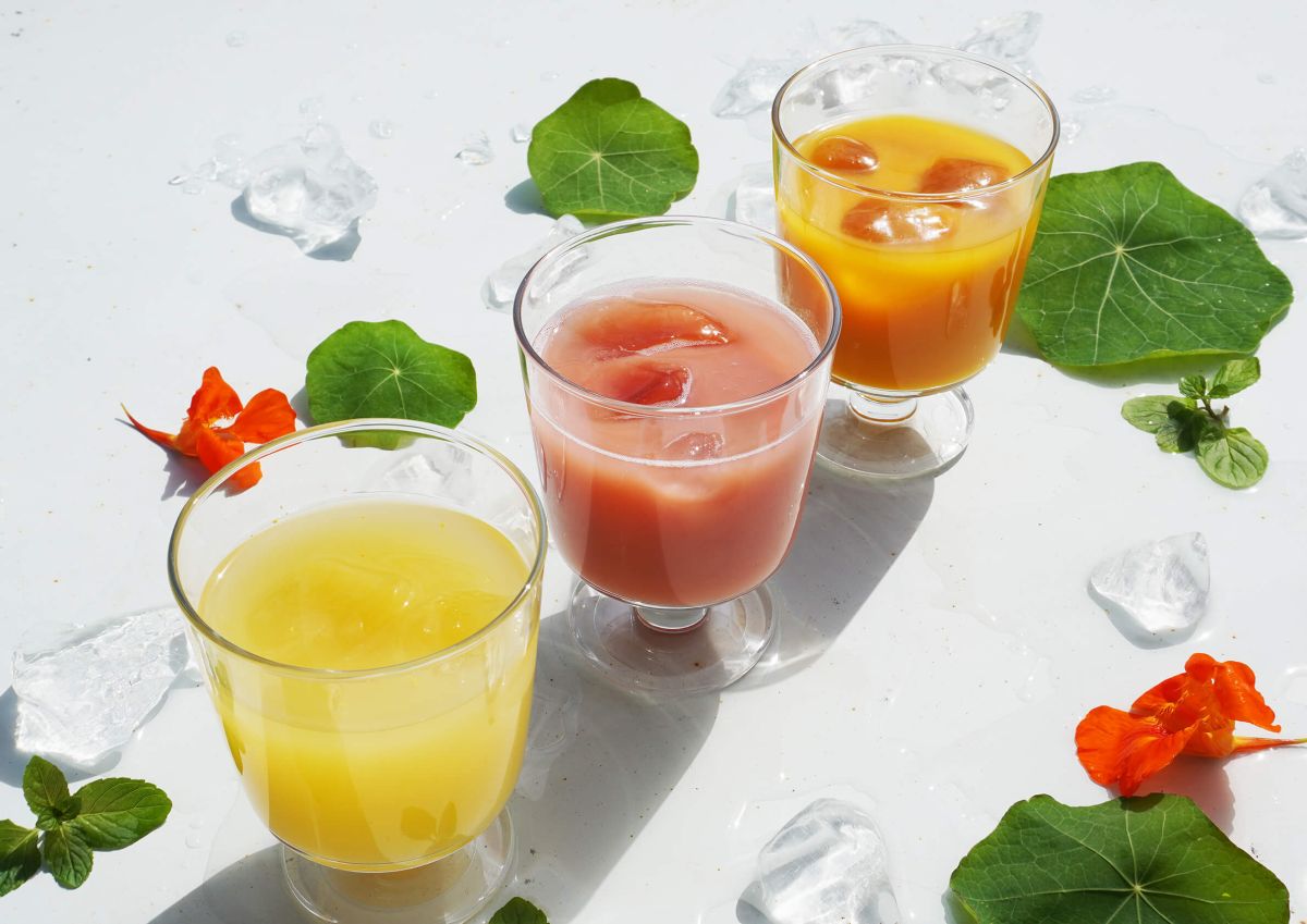 トロピカルドリンク (各種)　450円