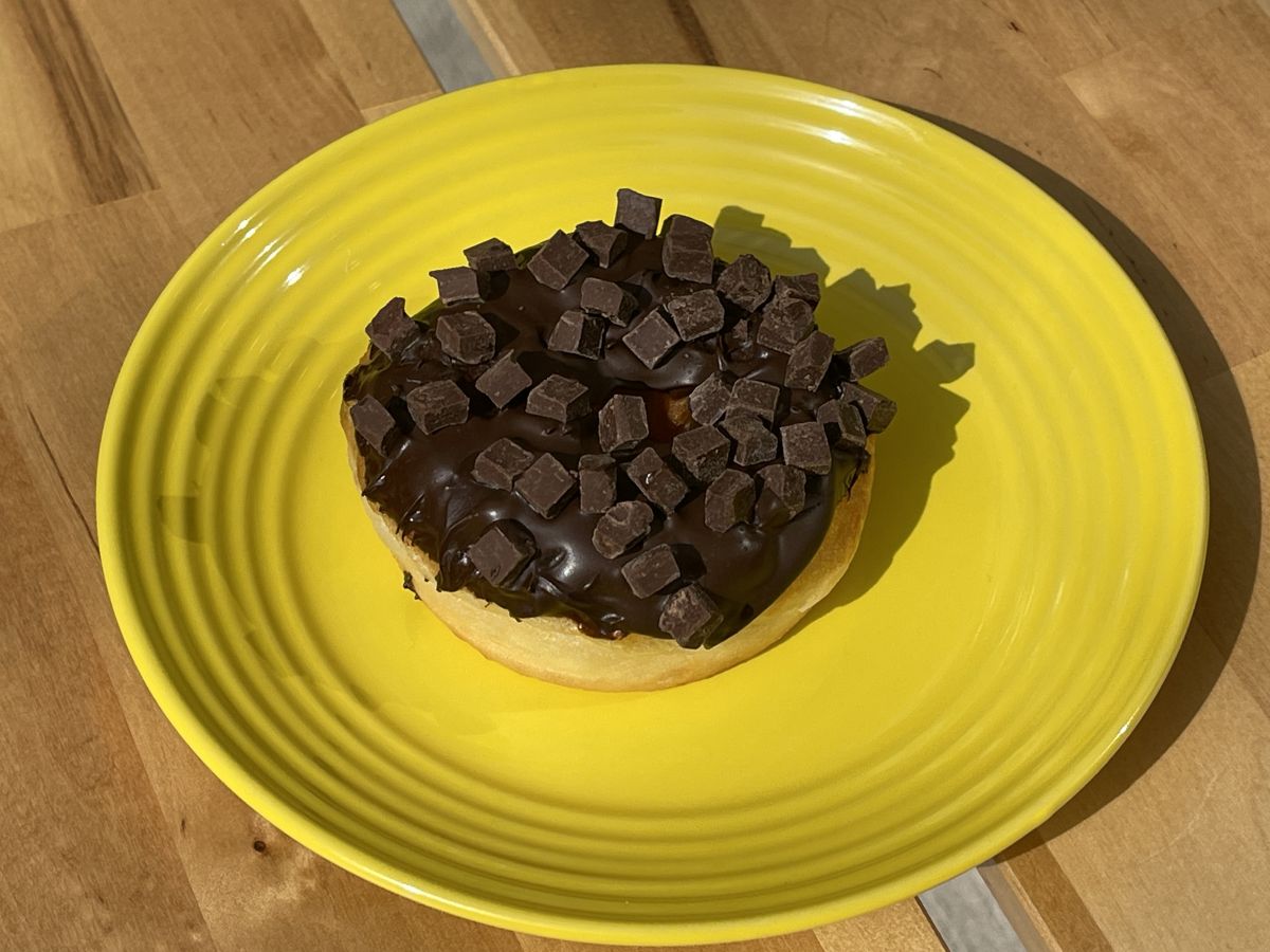 「ダブルチョコレートドーナツ」380円