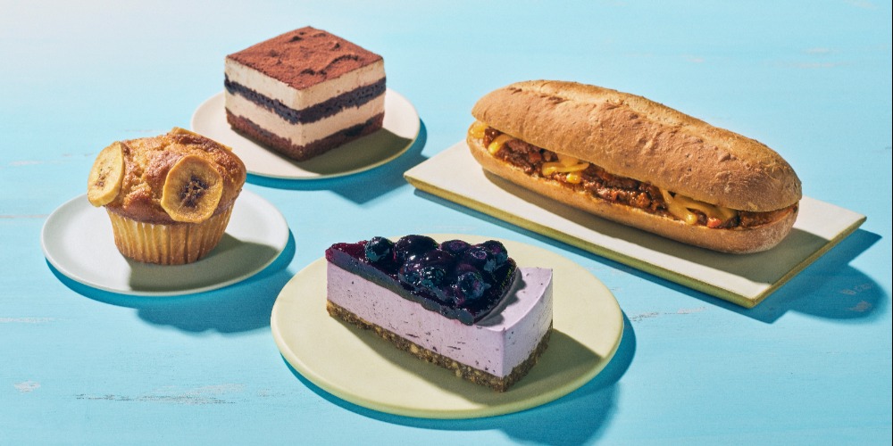 【スタバ新作・フード】ブルーベリーやバナナなど、夏のフルーツを使ったスイーツも！「サマーシーズン第2弾フード」が発売