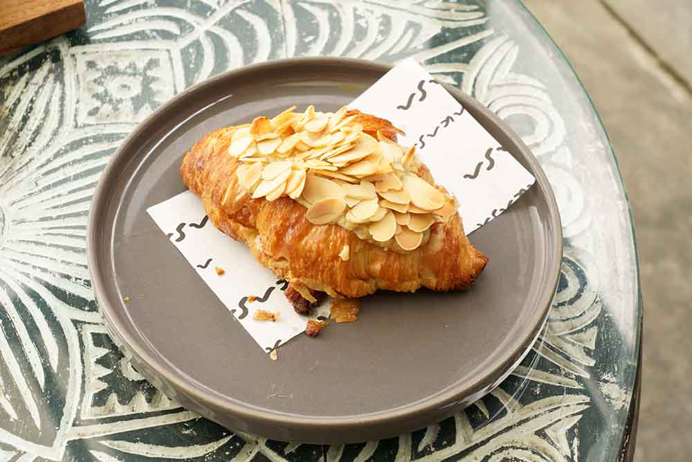 クロワッサン Rp.3万2000