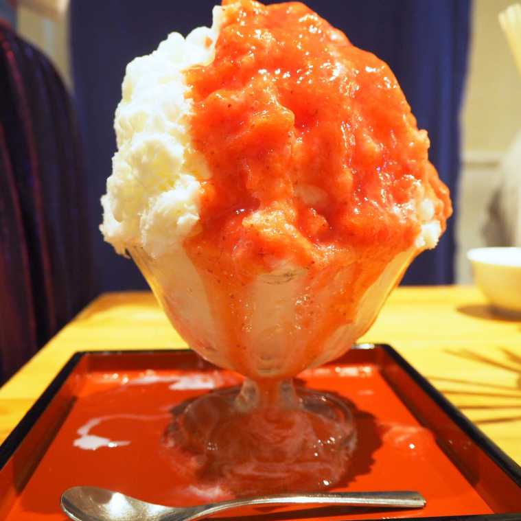 「ひみつのいちごみるく」1000円