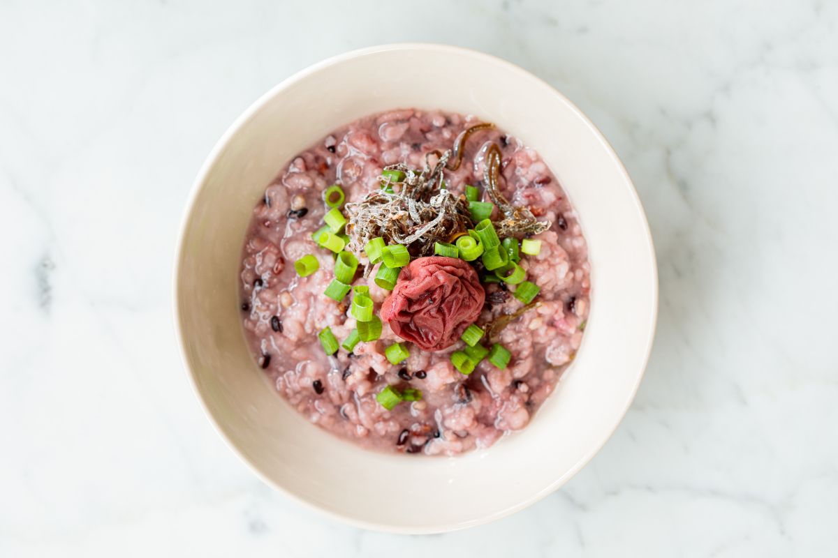 「お粥」。単品でオーダーする場合は1000円