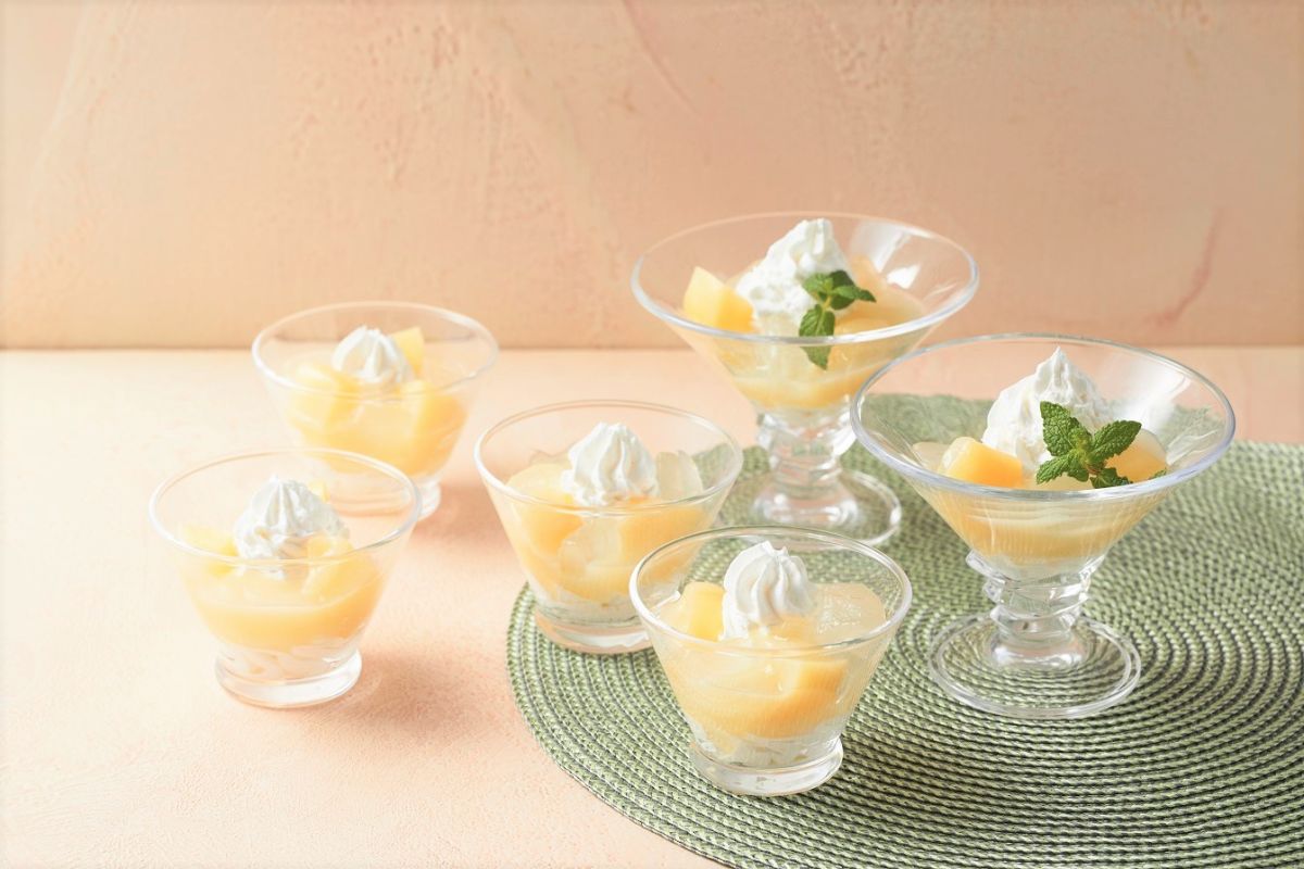 「フローズンヨーグルトピーチパフェ」