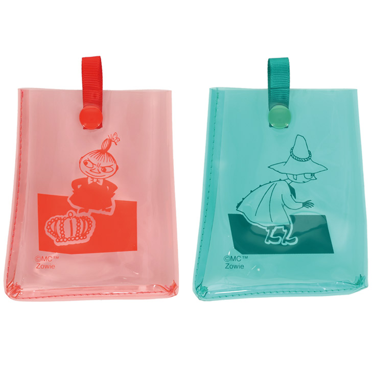 「クリアポーチ（左）リトルミィ（右）スナフキン」各1320円（タテ11.0×ヨコ8.0×マチ1.5cm） ©Moomin Characters™
