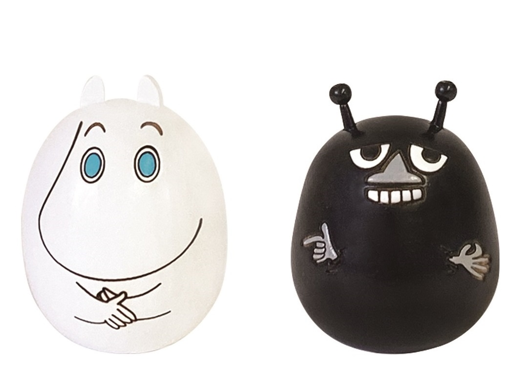 「卯三郎ミニこけし」（左）ムーミン（直径3.5×高さ4.6cm）3,080円 （右）ステインキー（直径3.8×高さ4.4cm）3,960円 ＜西武池袋本店 先行販売＞ ©Moomin Characters™