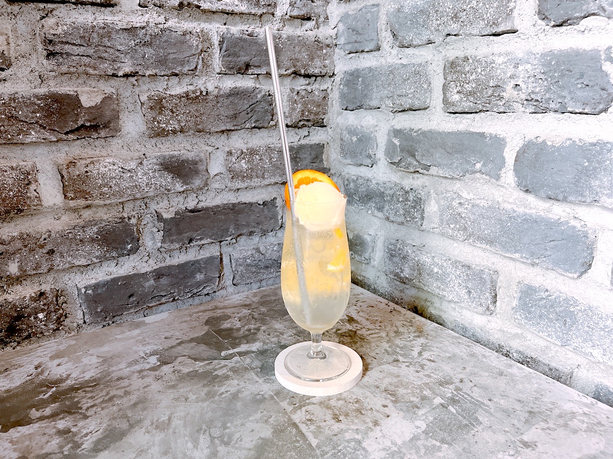 「ブラックレモネード」