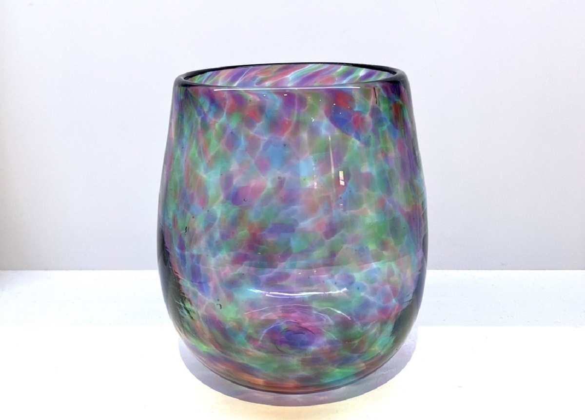 吹きガラスで作る箱根あじさい