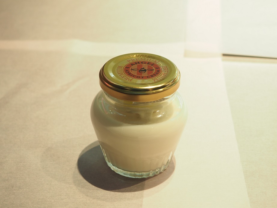 「プレミアム杏仁豆腐」486円