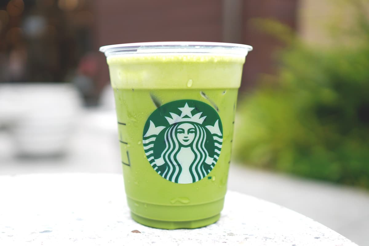 「抹茶 ティー ラテ（アイス）」Short 452円／Tall 491円／Grande 535円／Venti® 579円（持ち帰り）、Short 460円／Tall 500円／Grande 545円／Venti® 590円（店内利用）