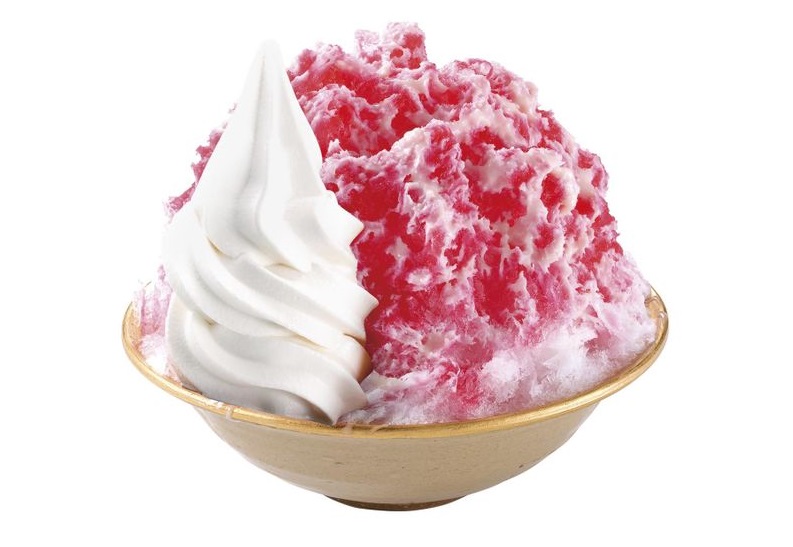 いちご氷(ソフトクリーム・練乳トッピング)
