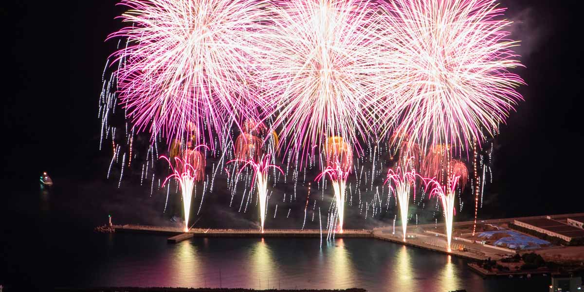 静岡県のおすすめ花火大会、2025年の開催・中止は？