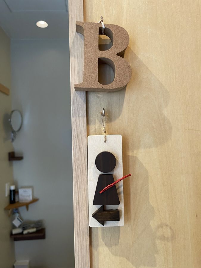 女性専用ルームのロゴデザイン