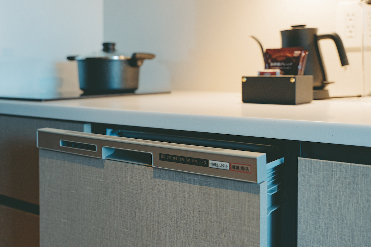 自動食器洗い機が備え付けられている部屋までありました。